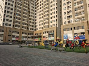 cần bán căn góc 3 ngủ, 3 vệ sinh chung cư tân tây đô.