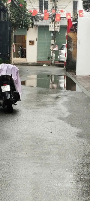 bán 70m đất trâu quỳ gia lâm/mt 5m/đường 4m/oto vào đất/ngay cạnh hvnn/giá 7.2 tỷ