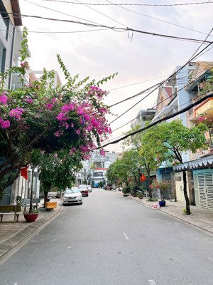 cho thuê nhà hẻm vip 12 m trần văn ơn 4,5x17,5 m- 2 lầu(5pn-4wc ) giá 20 tr/th!