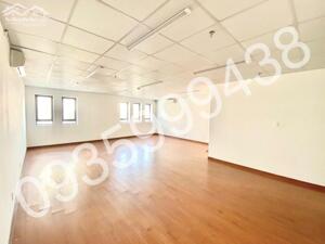Cho thuê văn phòng 55m² gần Phạm Văn Đồng giá 12 triệu, LH: 0935 999 438