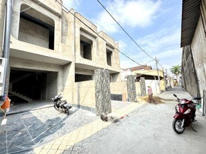 chủ gửi bán căn nhà 1 lầu 1 trệt hoàn công p.hoá an,4x16=64m2,thổ cư 100%,sân ô tô,ngay cầu hoá an