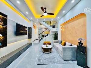 siêu phẩm cực hiểm, nhà siêu đẹp nguyễn chí thanh đón lộc đầu xuân, 50m ra ô tô, 43m2*5t, nhỉnh 9t