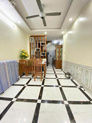 BÁN NHÀ ngõ Xuân Đỉnh - 8,7 tỷ ngay sát ôtô tránh