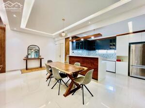 Cho thuê gấp căn hộ Grand Court 1, PMH, Q7, giá 36 triệu, nhà mới đẹp