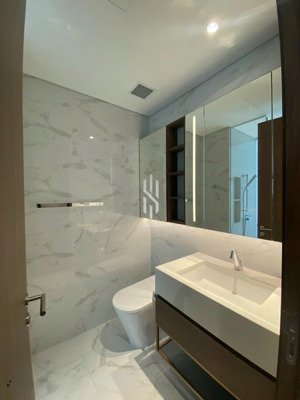 cho thuê crest 2pn 2wc 37,9 triệu/tháng full nội thất ở liền