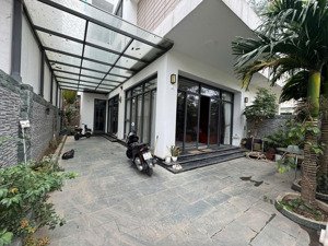 chính chủ cho thuê biệt thự song lập 300m2 ,4 tầng khu d dương nội, hà đông