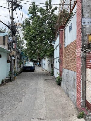 bán nhà 81m2 hxt gần ngã tư phú nhuận vị trí đẹp liền kề phan xích long ô tô ngủ trong nhà