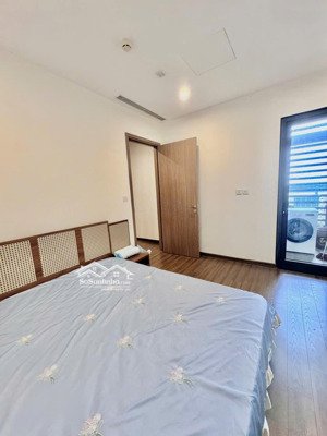 cho thuê căn hộ 2pn2vs tại vinhomes symphony full nội thất giá chỉ 12tr/tháng