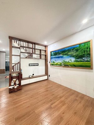 nhà nguyên căn mới đẹp hẻm 7m - 3pn giáp gò vấp chỉ 10 triệu/ tháng