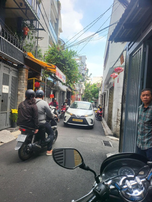 phạm văn bạch, nguyễn sỹ sách , cạnh chợ tân sơn, hẻm xe hơi, 3 tầng 72 m, giá 6 xíu