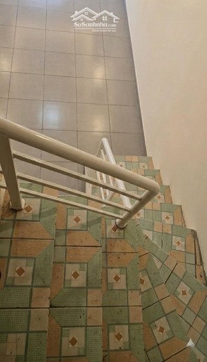 cho thuê / sang nhượng kiot trung tâm chợ sủi ở được kinh doanh tốt - làm được kho để hàng