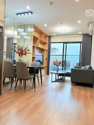 chính chủ bán cắt lỗ căn 1n+ toà i1, giá 4,2 tỷ ,dt 43m2 kđt vinhomes smart city