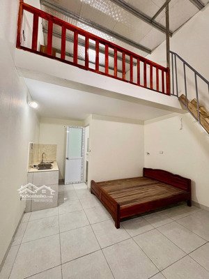 cho thuê nhà 1 tầng+gác xép (dtsd=32m2)+nội thất, ngõ ô tô giá tốt-mặt ngõ 42 thịnh liệt, hoàng mai