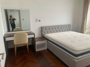 cần bán gấp căn hộ cao cấp midtown - phú mỹ hưng, quận 7. 90m2 2pn 2wc có sẵn hđ thuê