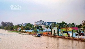 bán biệt thự có view sông nội thất cao cấp, diện tích đất trên 1600m2, khu biệt thự cồn khương