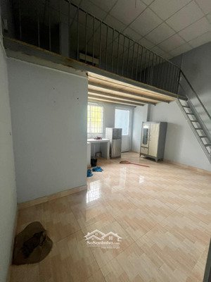 phòng cho thuê khu tên lửa, 3tr - 3tr5 có ban công, ngay nhà thờ phao lô