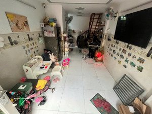 bán nhà sổ hồng riêng nở hậu - huỳnh tấn phát - quận 7