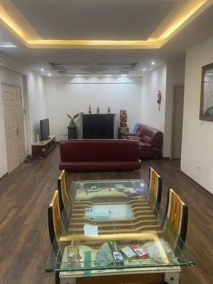 cần bán gấp căn góc tại tòa ct2 xa la, dt 104m2, 3pn, 2wc, bc đn, giá nhỉnh 6 tỷ. lh 