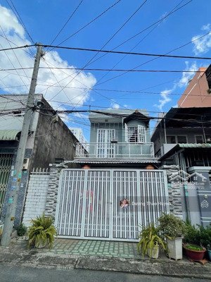 nhà mặt tiền đường 13 dt 106m2(5.2*20m) - 1 căn duy nhất chỉ 8 tỷ nhỉnh - đường nhựa 10m ngat areco