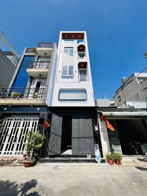 nhà đẹp hiện đại xây mới đường số 9 bhh giáp tân phú 60m2 x 5 tầng giá tốt 7,8 tỷ