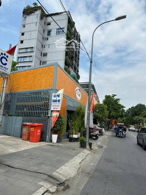 bán nhà đẹp đường thảo điền, quận 2- 4 tầng( 7,5x13m)-giá bán 30 tỷ.