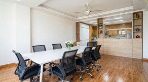 chính chủ bán căn hộ văn khê hà đông - giá siêu tốt 4x triệu/m2 sổ đỏ cất két