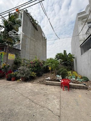 đất ngay cầu võ tây thạnh lộc 41 (4m5 x 15) xe hơi tới đất chỉ 3tỷ65