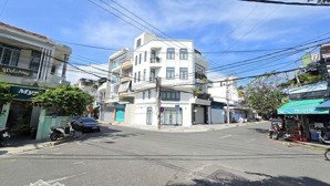 căn góc khu bàn cờ nha trang 4 tầng 1 tum giá chỉ 9 tỷ (còn thương lượng)