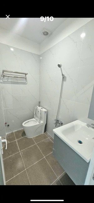 nhà mới đẹp full nội thất phan huy ích p12 dt 7x7m 2 lầu 4pn 4 máy lạnh