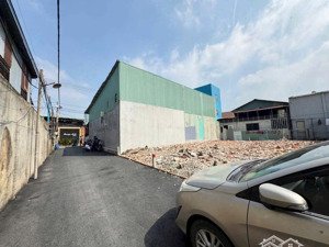 bán nhanh lô đất đường quốc lộ 13 thủ đức , 80m2 đường nhữa 8m giá chỉ 3 tỷ 2 sổ sẵn