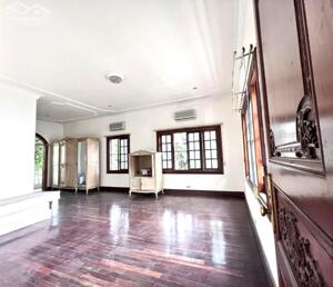 Biệt Thự Sân Vường, Lê Quý Đôn- Phường VIP Bình Thọ, 716m2(24mx33m), Chỉ 72 Tỷ (TL)