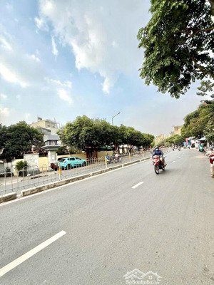 nhà mt kd nguyễn sơn- 3 tầng btct- chỉ 7.3t