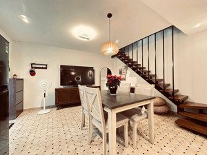 nhà bé xinh ngay thành thái q10, dt 45m2, sổ công nhận đủ, nhà mới dọn vào ở ngay giá chỉ 1ty8