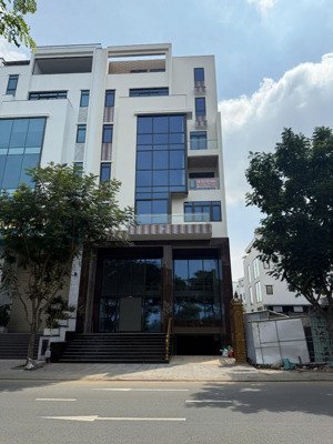 cho thuê tòa nhà văn phòng đường trương văn bang, cát lái ( thạnh mỹ lợi cũ)