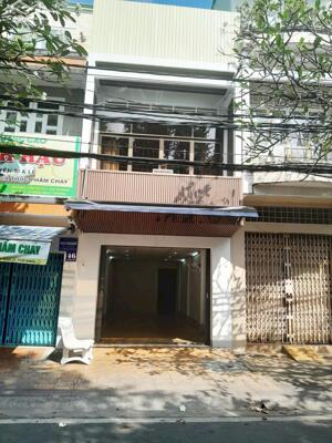 Cho thuê nhà mặt tiền trương định gần trường châu văn liêm cần thơ giá 15 triệu