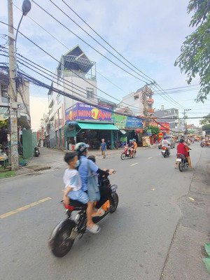 chủ giảm 1 tỷ nhà 2 mặt tiền kinh doanh- dtsd 550m2- đường số 8 - ngay khu chợ kd sầm uất