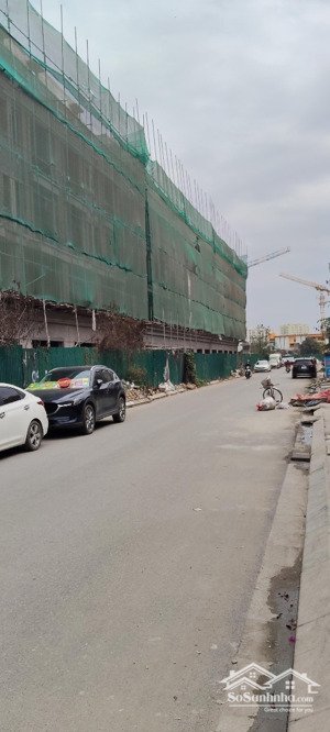 chủ nhờ bán gấp gia quất, 60m2 full thổ cư đường13m vỉa hè kinh doanh. đối diện khu liền kề him lam