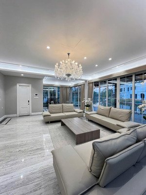 bán gấp biệt thự 5pn, 5wc tại nguyệt quế 19, p phúc lợi, q.long biên, 68 tỷ, 186m2