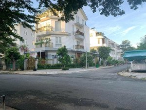 [sẵn hđt] dòng tiền có ngay - biệt thự siêu đẹp quận 9