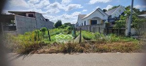 đất đẹp giá rẻ sát chợ trừ văn thố,bàu bàng 500m2 chỉ 620tr nhiều tiện ích,có thương lượng