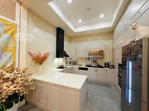 (hàng hiếm)penthouse 3pn 188m2 có sổ đỏ sunshine garden giá 21tỷ7 bao phí rẻ nhất thị trường -lh em