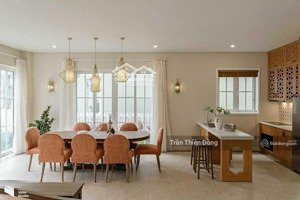 chính chủ gấp bán mt 4 tầng trương hán siêu trong chợ đa kao, p đa kao, q1 tn=50tr/th. chỉ 13,5 tỷ