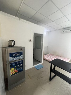 cho thuê căn hộ chung cư 18m2 tại núi thành, tân bình, giá tốt 5 triệu vnd