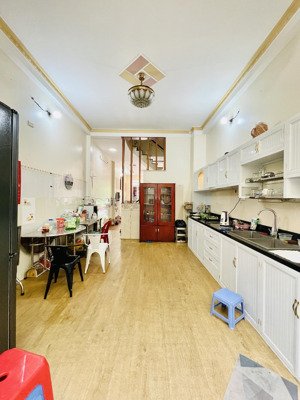 bán nhà mặt tiền đường số 44 bình phú quận 6(10m x 18m)22 tỷ thương lượng