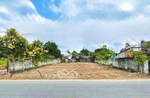 đất giá rẻ 495tr/415m2 gần chợ long hòa dầu tiếng cho thuê , kinh doanh tốt, sổ sẵn