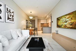 bán nhanh chcc kingston. giá chỉ 7.5 tỷ. nằm 2 mặt tiền trung tâm phú nhuận. lh em: 