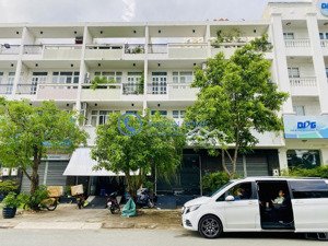 cho thuê nguyên căn nhà 4 tầng 6 phòng ngay kđt an phú, quận 2