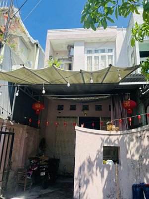 nhà 2 tầng mặt tiền đường 5m5 nguyễn thuật , sau bến xe tttp. đà nẵng - dt 125m5 ngang 5m