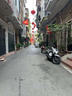 trần phú hà đông, 35m 4 tầng dân xây, dòng tiền 12tr, ô tô kinh doanh, gần hồ văn quán.