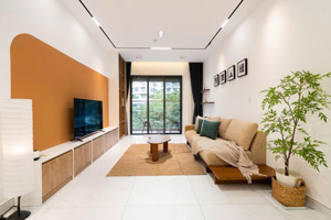 cho thuê căn sky villa siêu đẹp, mới xịn 3pn 220m2 giá 35tr còn thương lượng . xem nhà ở ngay
